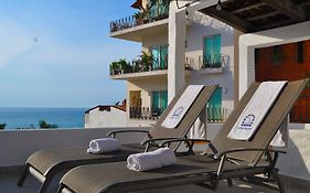 LGBTQ Hotel&Suites - Hacienda Vallarta